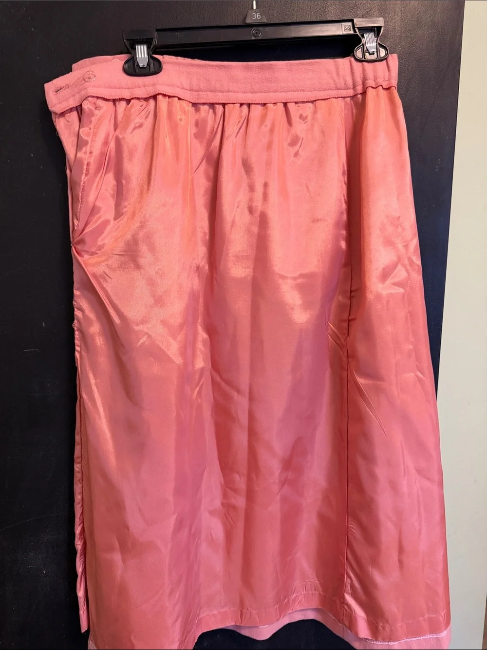 Vintage 70s/80s Jack Winter Pink 100% Wool Midi Skirt with Pockets. Size 12